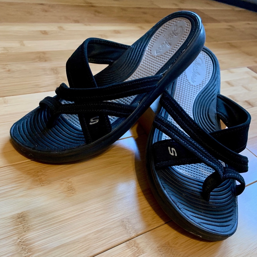 Sketchers sandal